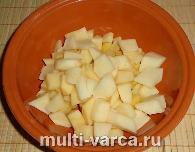 Розсольник із перловкою в мультиварці