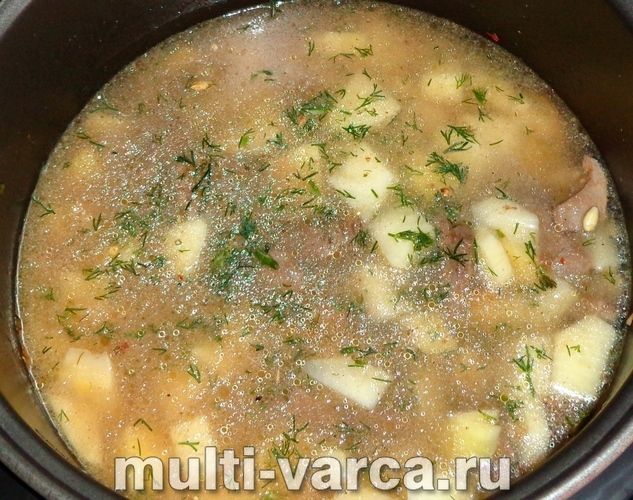 Розсольник із перловкою в мультиварці