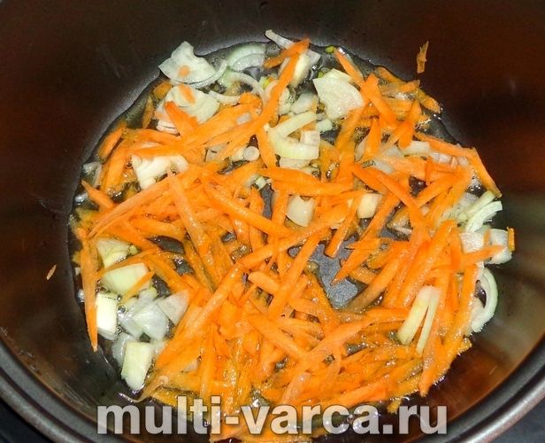 Розсольник із перловкою в мультиварці
