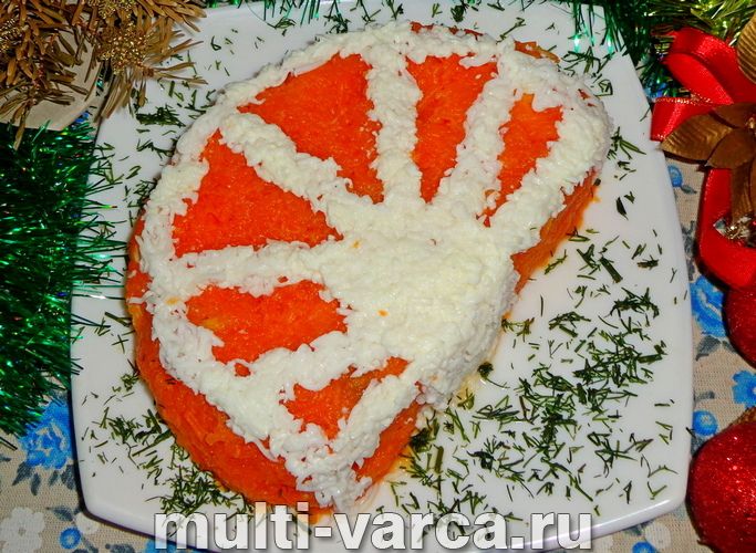 Салат із куркою та сухариками «Апельсинова часточка»
