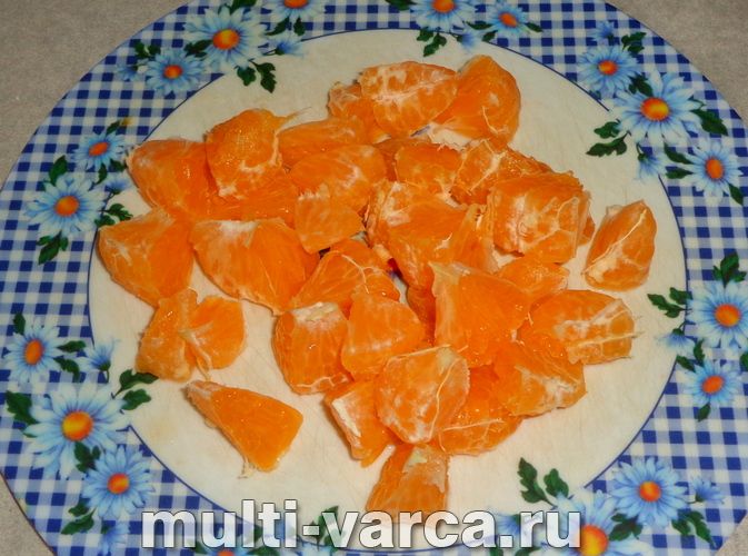 Шарлотка з мандаринами в мультиварці