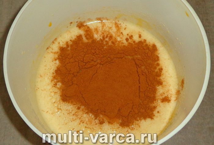 Шоколадний пиріг на кефірі в мультиварці