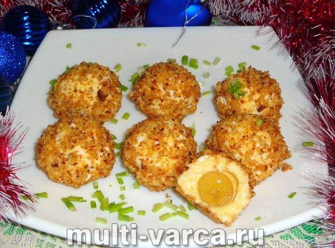Сирні кульки з виноградом