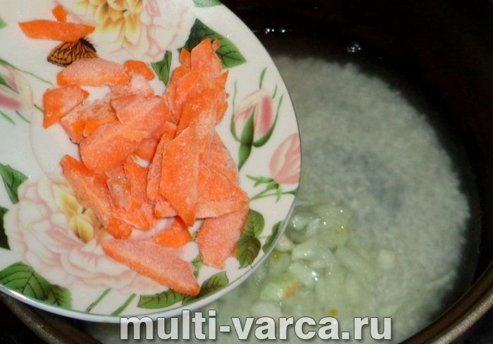 Скумбрія з рисом у мультиварці