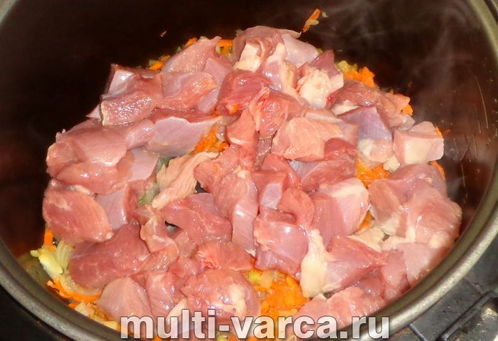Сочевиця з індичкою в мультиварці