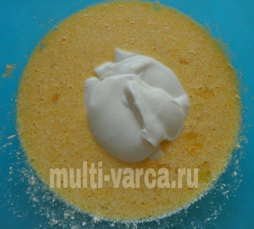 Сочники з сиром у мультиварці