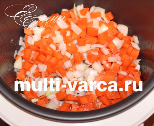 Стручкова квасоля з фрикадельками в мультиварці