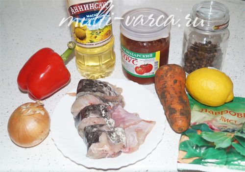 Сом, тушкований з овочами в мультиварці