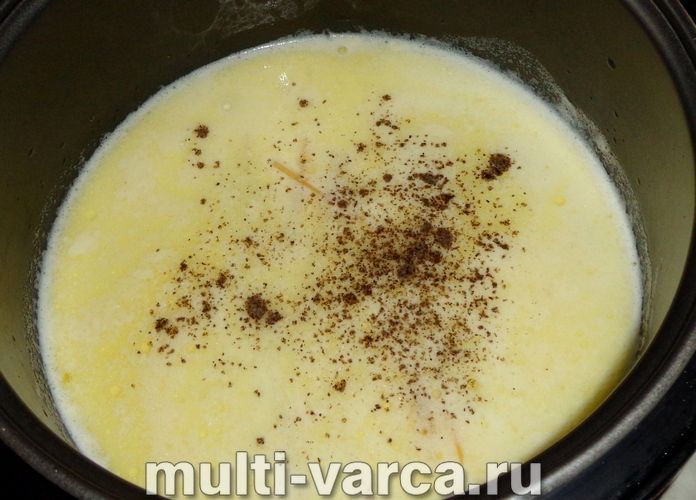 Спагеті у вершковому соусі в мультиварці