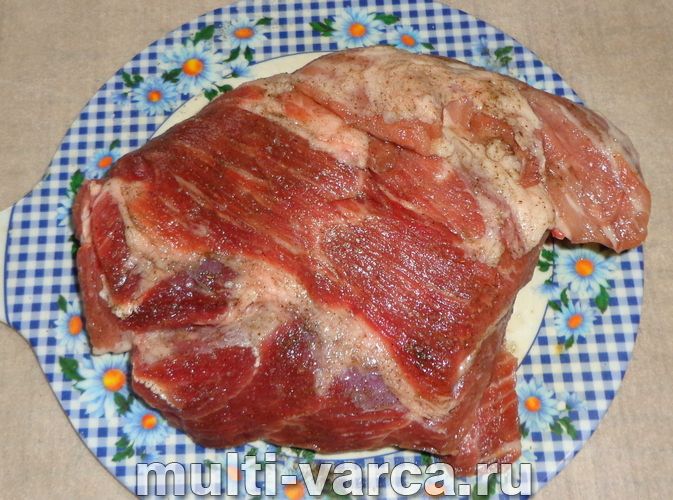 Свиняча шийка у фользі в мультиварці