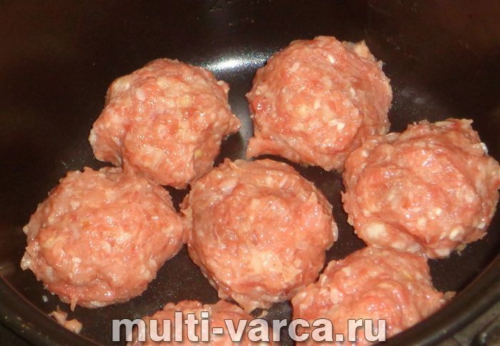 Тефтелі в молоці