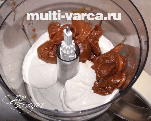 Торт медовий у мультиварці
