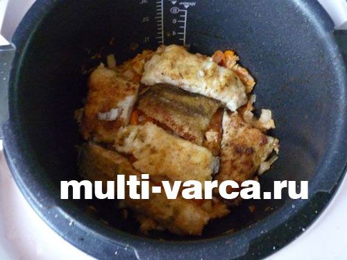 Тріска з пекінською капустою в мультиварці