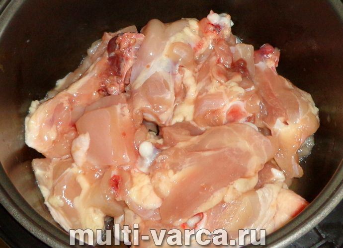 Тушонка з курки в мультиварці