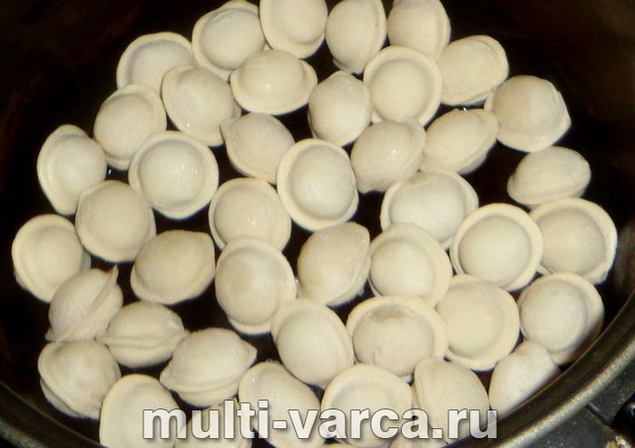 Запіканка з пельменів у мультиварці