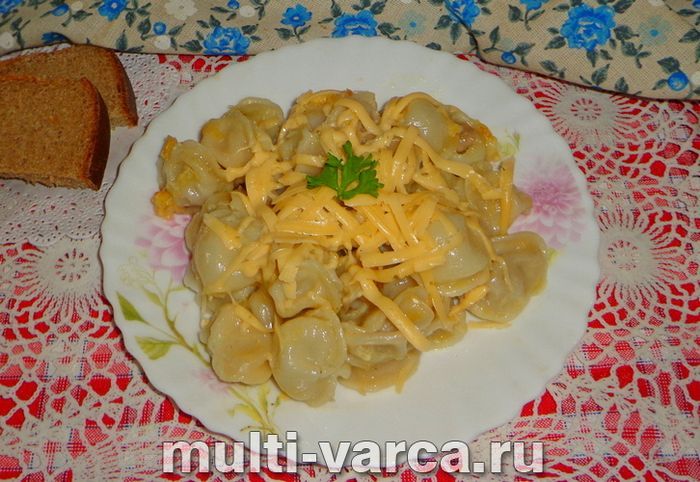 Запіканка з пельменів у мультиварці