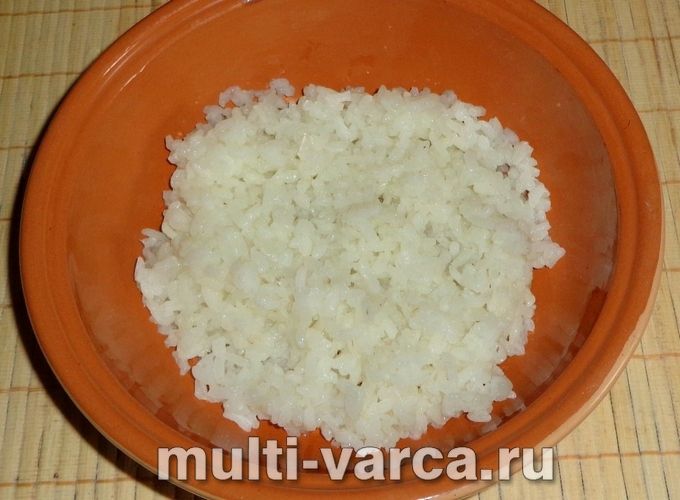 Запіканка з рису і кабачків у мультиварці