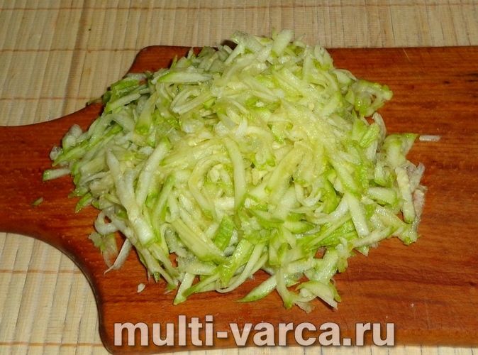 Запіканка з рису і кабачків у мультиварці