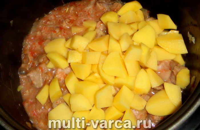 Азу з індички з картоплею в мультиварці