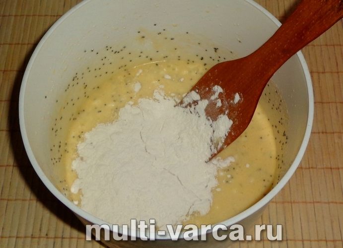 Бісквіт із маком у мультиварці