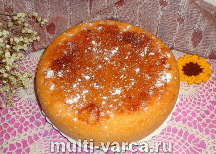 Бісквіт з ананасами в мультиварці