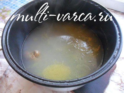 Червоний борщ зі щавлем