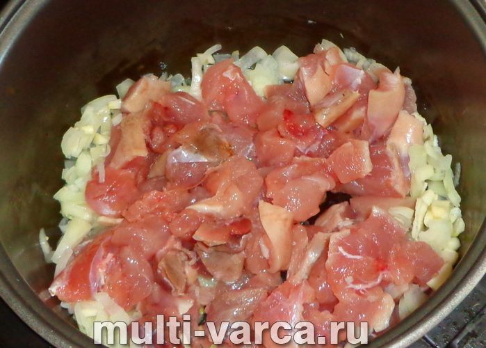 Фрикасе з індички в мультиварці