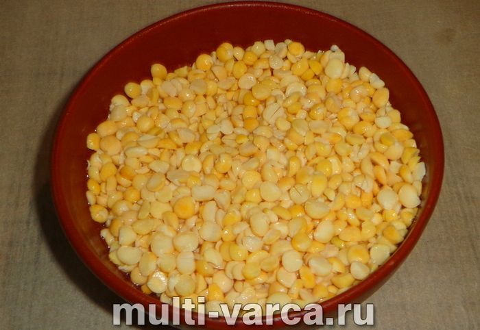Горохова каша зі свининою в мультиварці