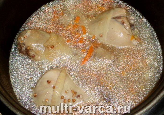 Гречка з гомілкою в мультиварці