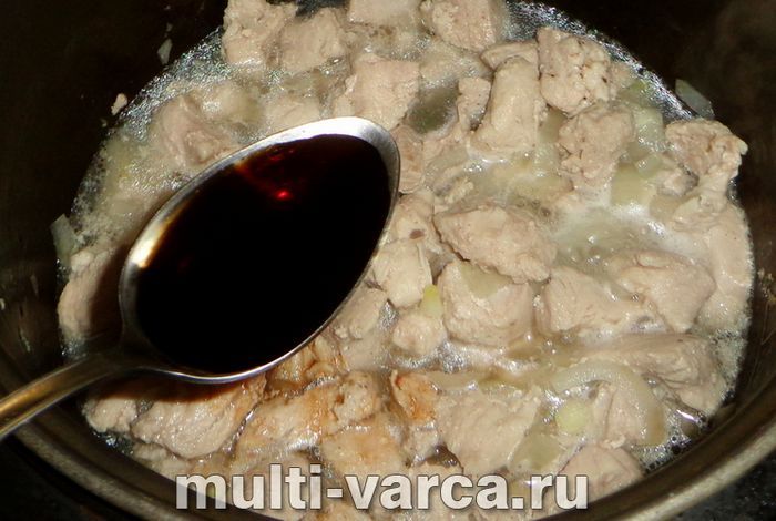 Індичка у вині в мультиварці