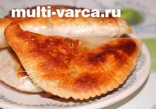 Як посмажити чебуреки в мультиварці