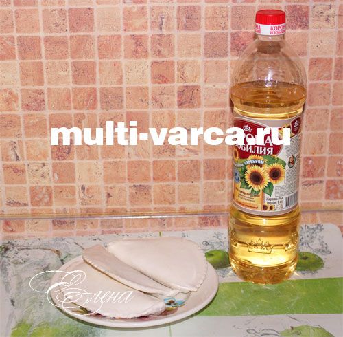 Як посмажити чебуреки в мультиварці