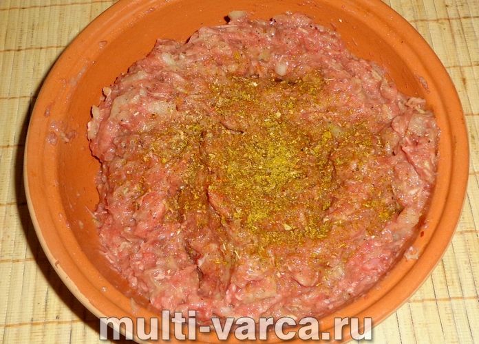 Котлети з індички з кабачком у мультиварці