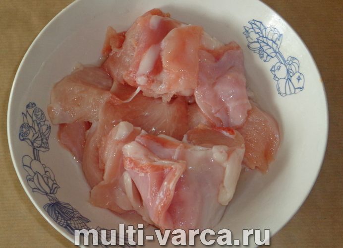 Кролик із картоплею в сметані