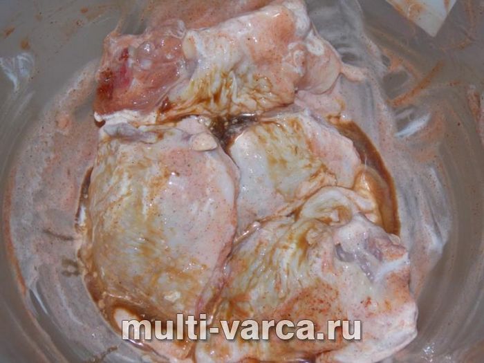 Курка на овочевій подушці