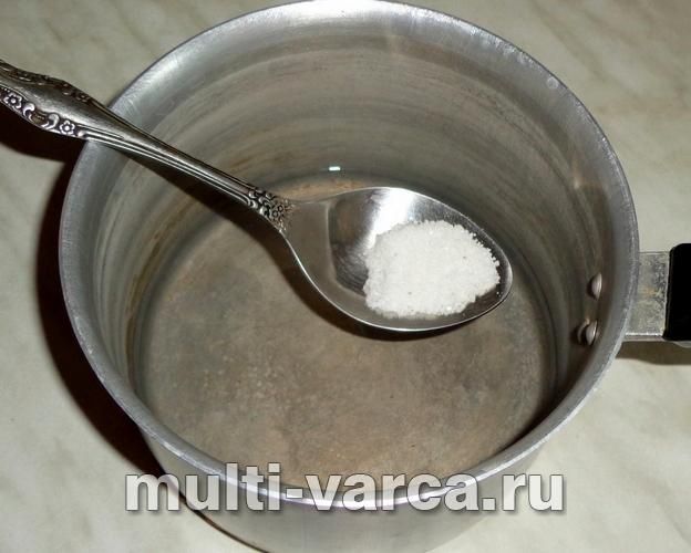 Маринований часник із аґрусом на зиму
