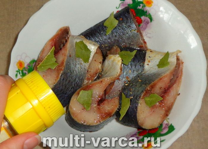 Оселедець на пару в мультиварці