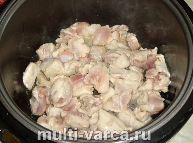 Печеня з кролика в мультиварці