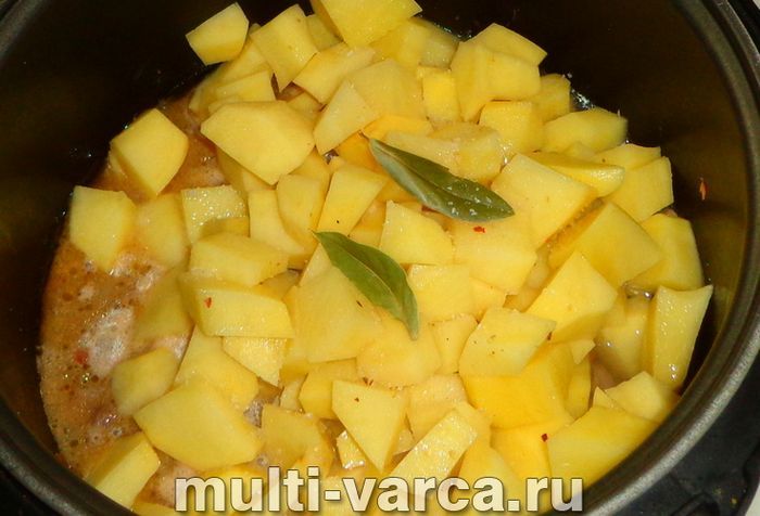 Печеня з курячими сердечками в мультиварці