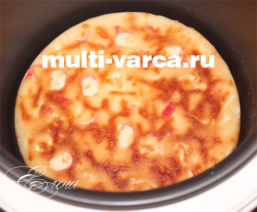 Пиріг із крабовими паличками в мультиварці