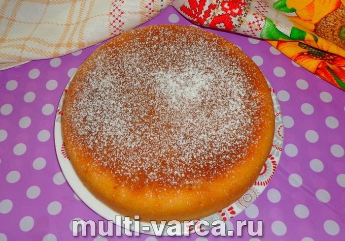 Пиріг із ревенем на кефірі в мультиварці