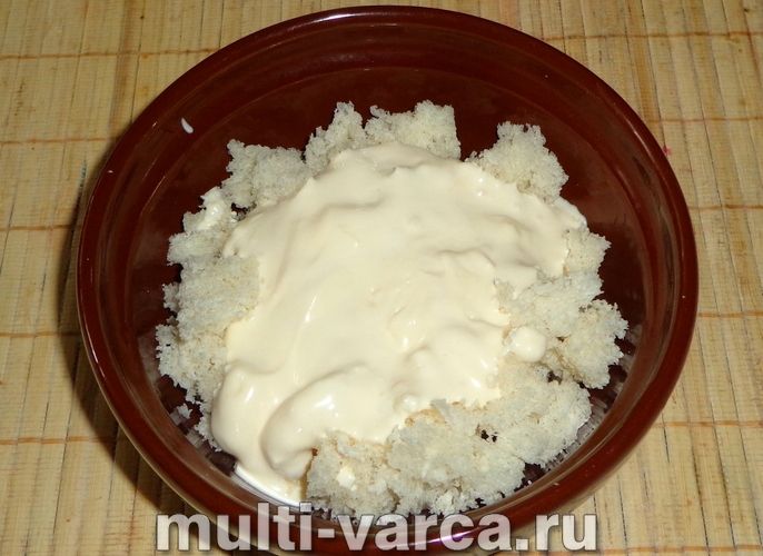 Рибні котлети з минтая в мультиварці з сиром і морквою