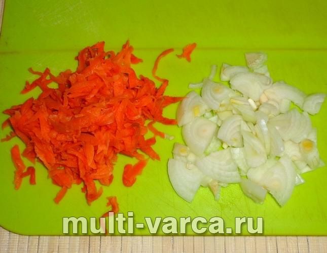 Рис у сметанному соусі в мультиварці