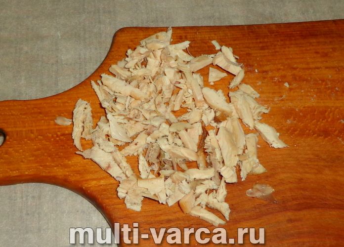 Рулет із лаваша з куркою, сиром і яйцем