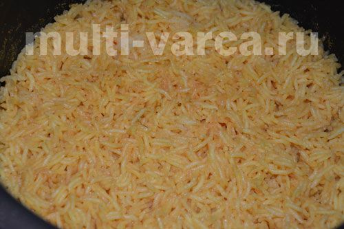 Шафрановий рис у скороварці