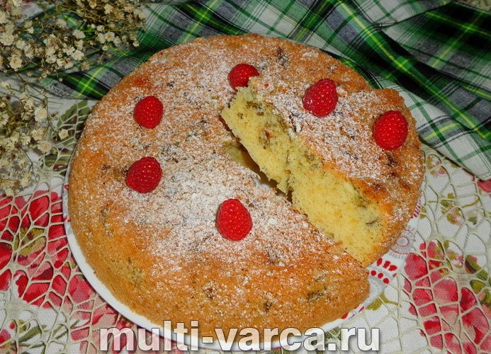 Шарлотка зі щавлем у мультиварці