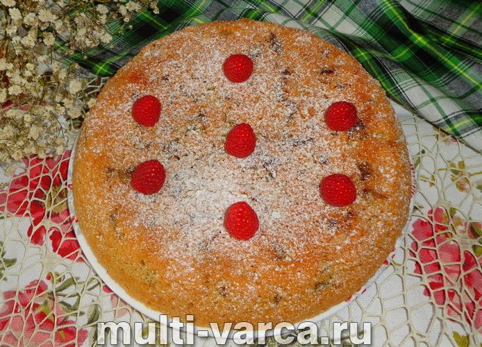 Шарлотка зі щавлем у мультиварці