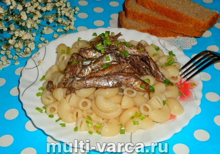 Шпроти з кільки в мультиварці