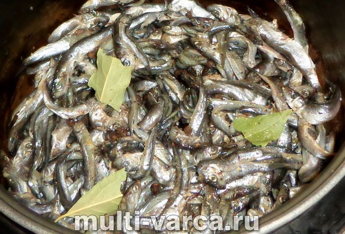 Шпроти з кільки в мультиварці