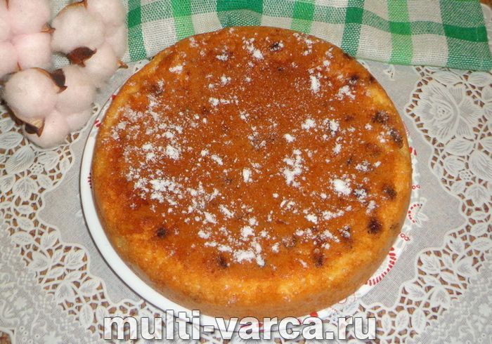 Сирний кекс із родзинками в мультиварці